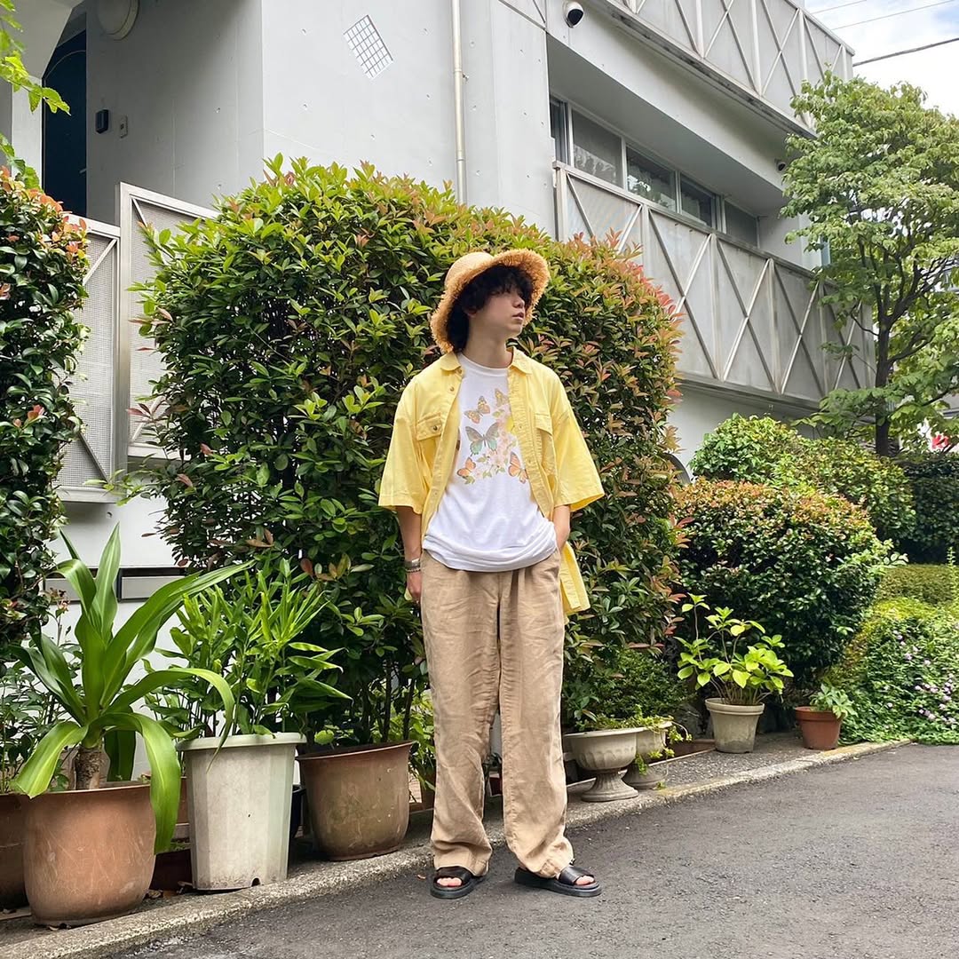 白Tシャツ