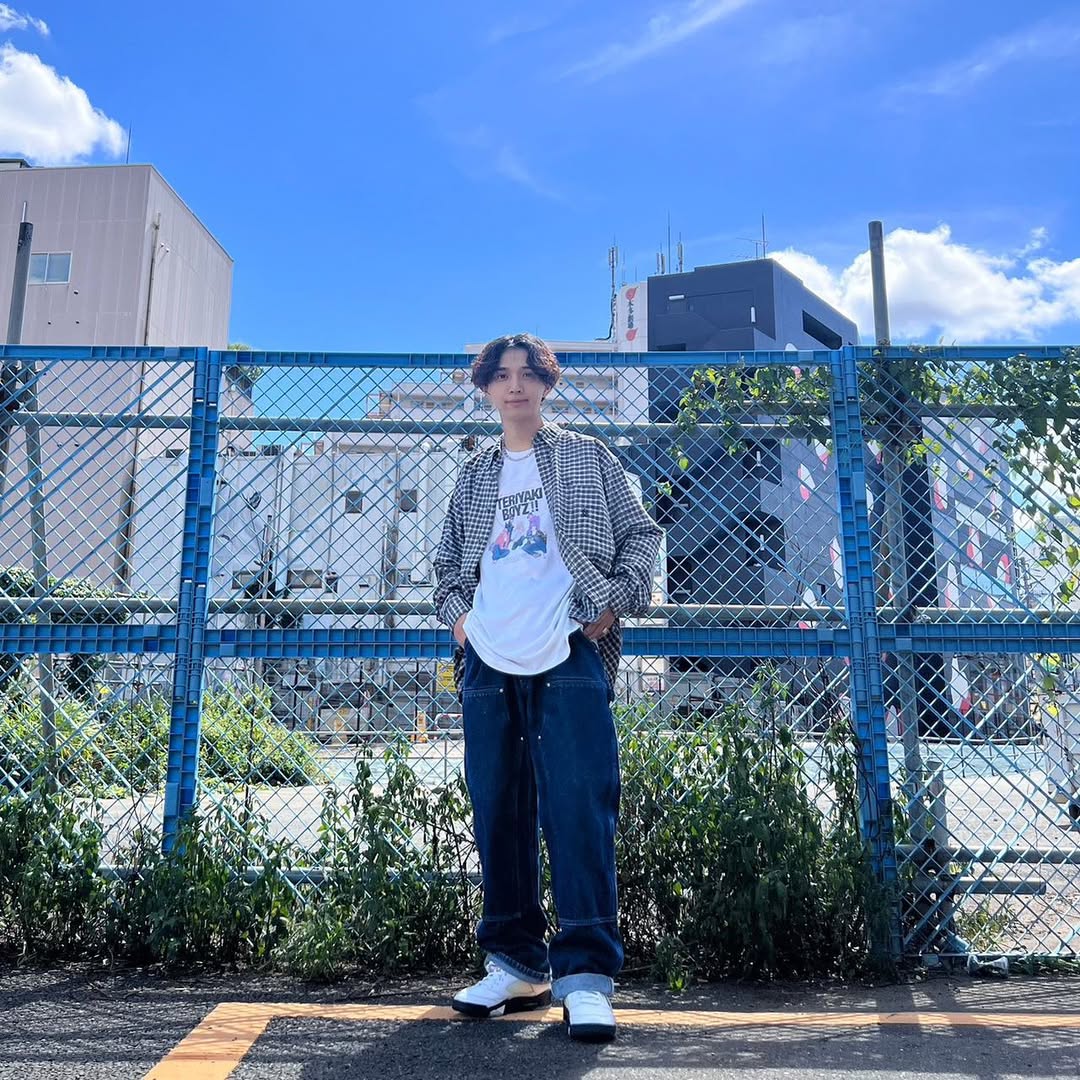 チェックシャツ