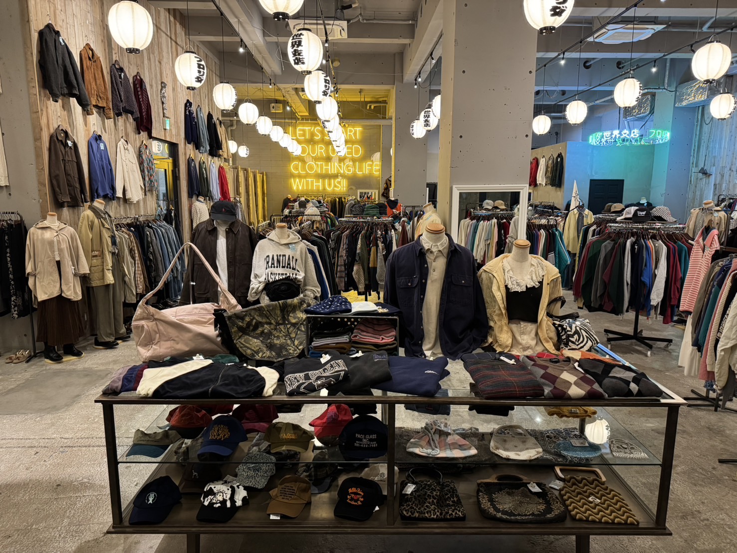 フロリダ世界支店 店舗外観2