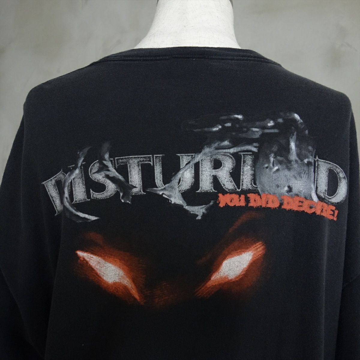 古着 00s GIANTボディー DISTURBED ディスターブド Tシャツ バンド