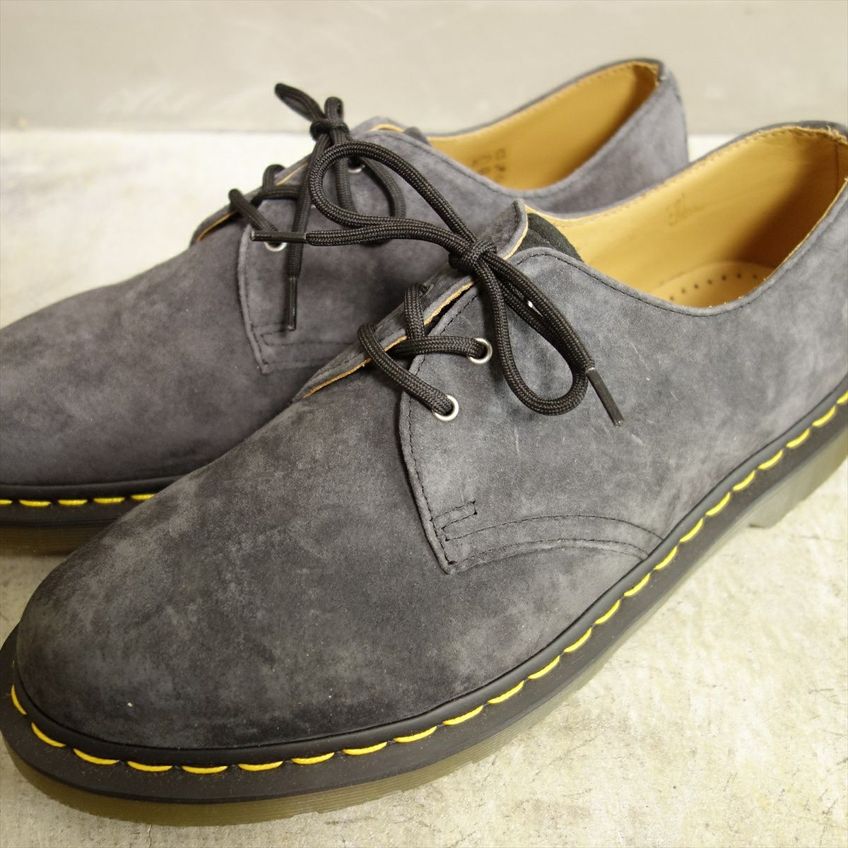 USED ドクターマーチン DrMartens スエード 3ホール 紺 ネイビー USED ドクターマーチン DrMartens スエード 3ホール 紺 ネイビー