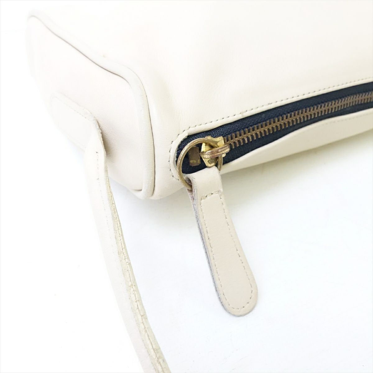 USED レザー オールドコーチ OLDCOACH ショルダーバッグ ホワイト