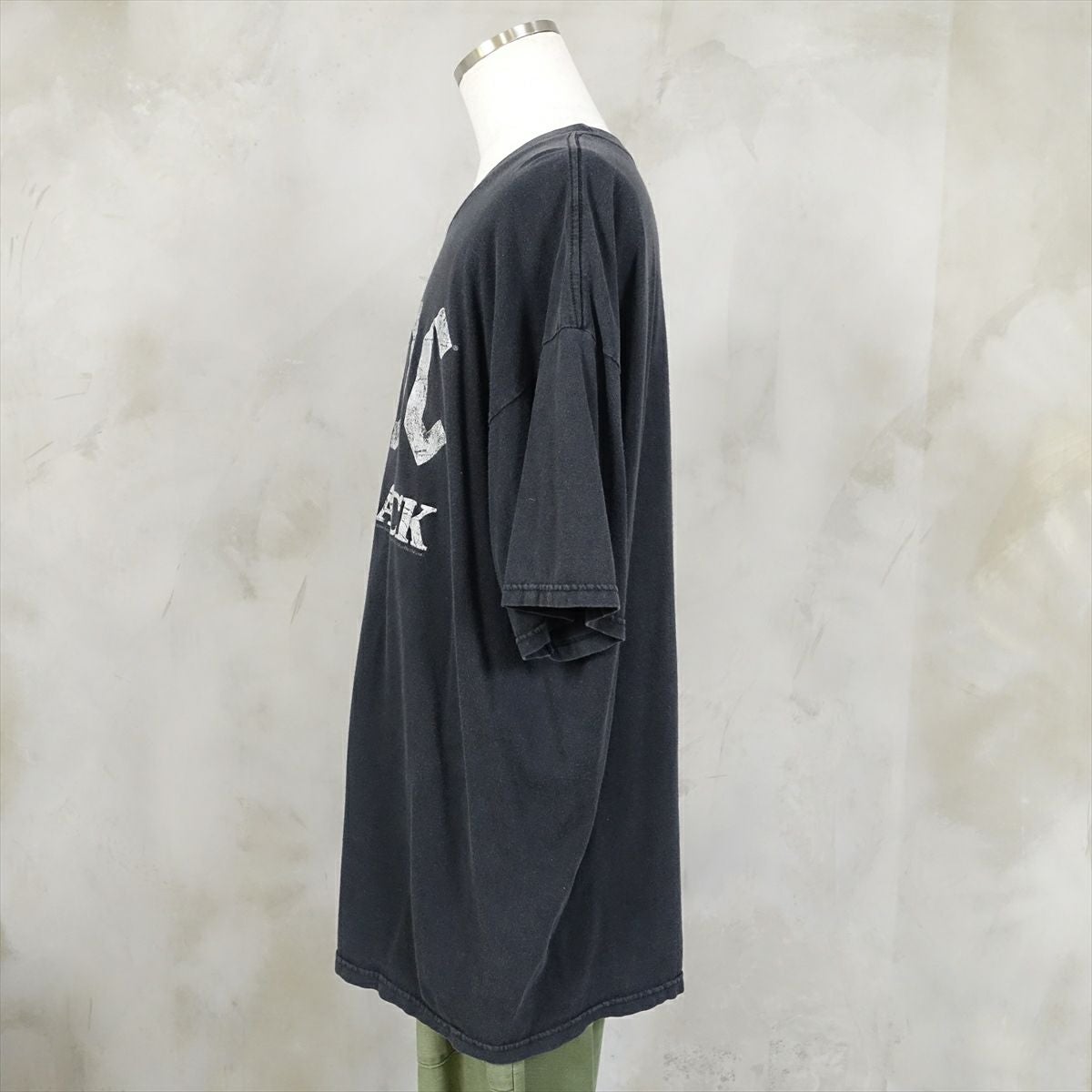 【希少】00s AC/DC ロンT フェード バンT 短丈 ブラック 2005年 古着 00s AC/DC バンドTシャツ | Flamingo Online 古着屋フラミンゴ