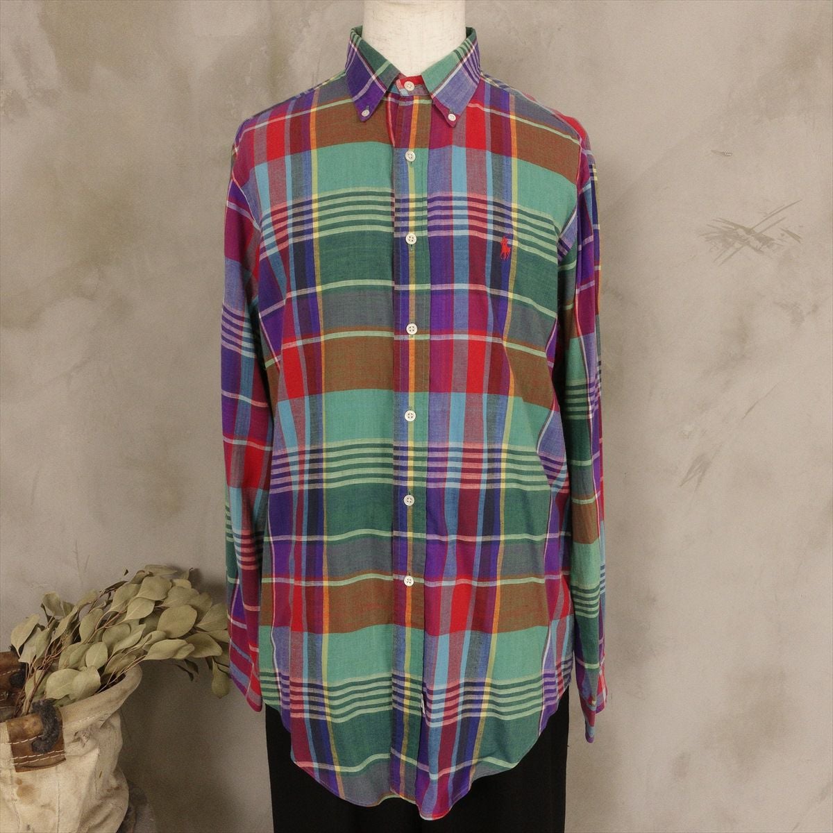 古着のラルフローレンのシャツ