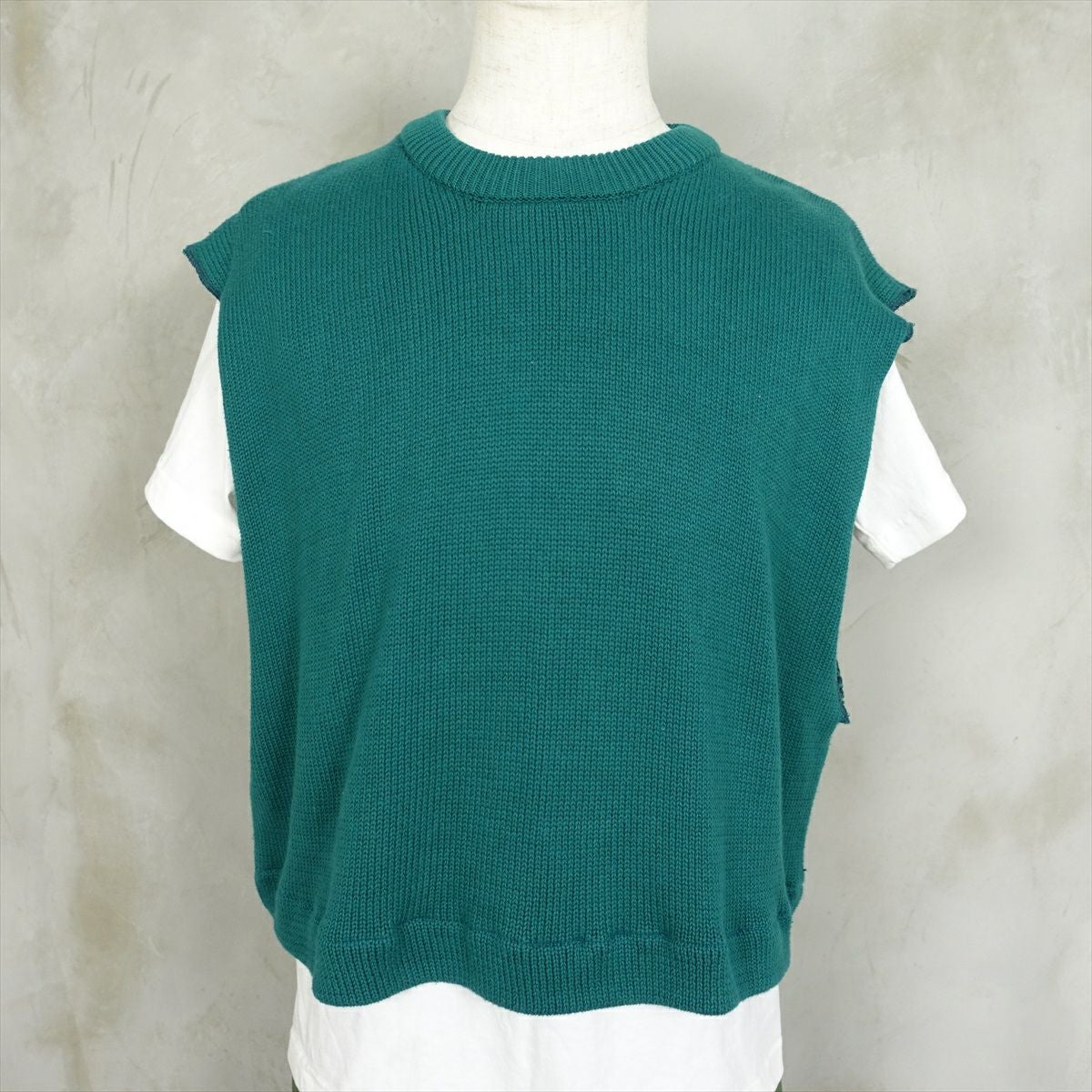 エディーバウアーのニットベスト