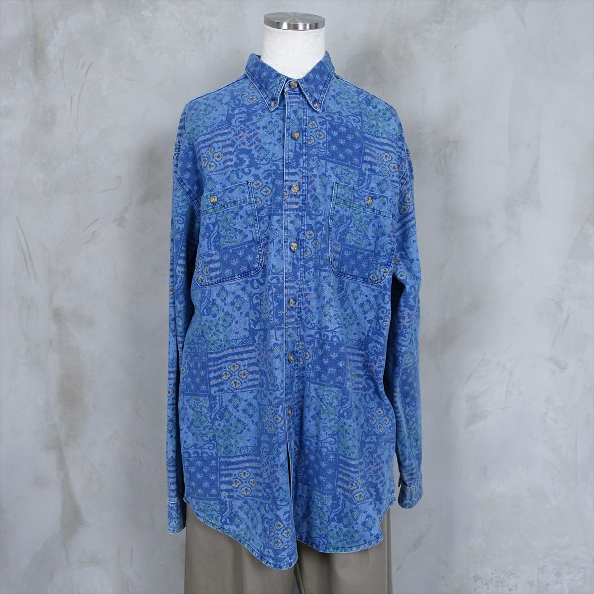 エディーバウアーの総柄シャツ