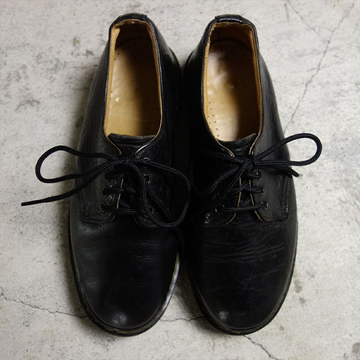 Dr.Martens 4ホール　レザーシューズ USED Dr.martens 英国製 4ホール ステッチ レザーシューズ | Flamingo