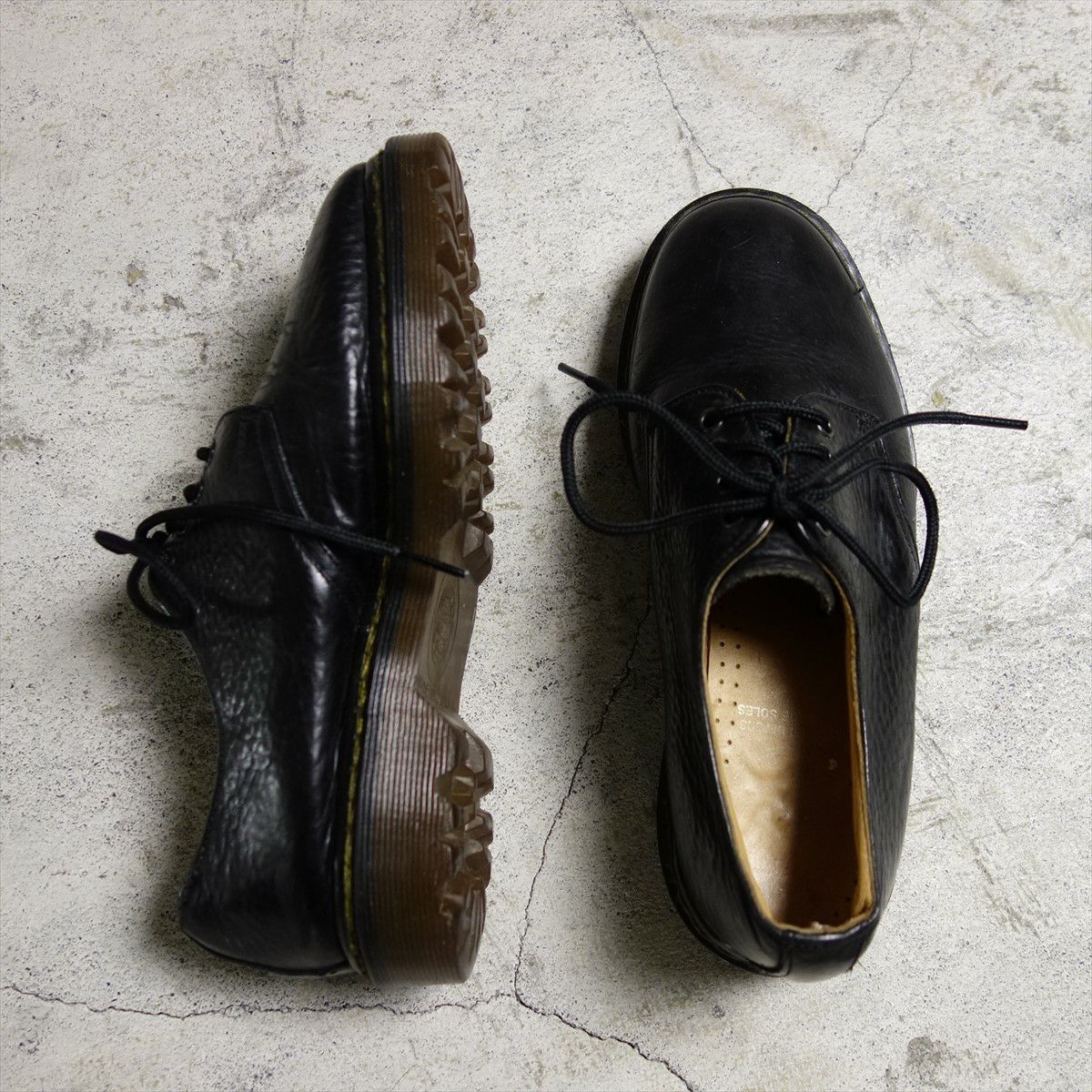 USED Dr.martens 英国製 4ホール ステッチ レザーシューズ | Flamingo