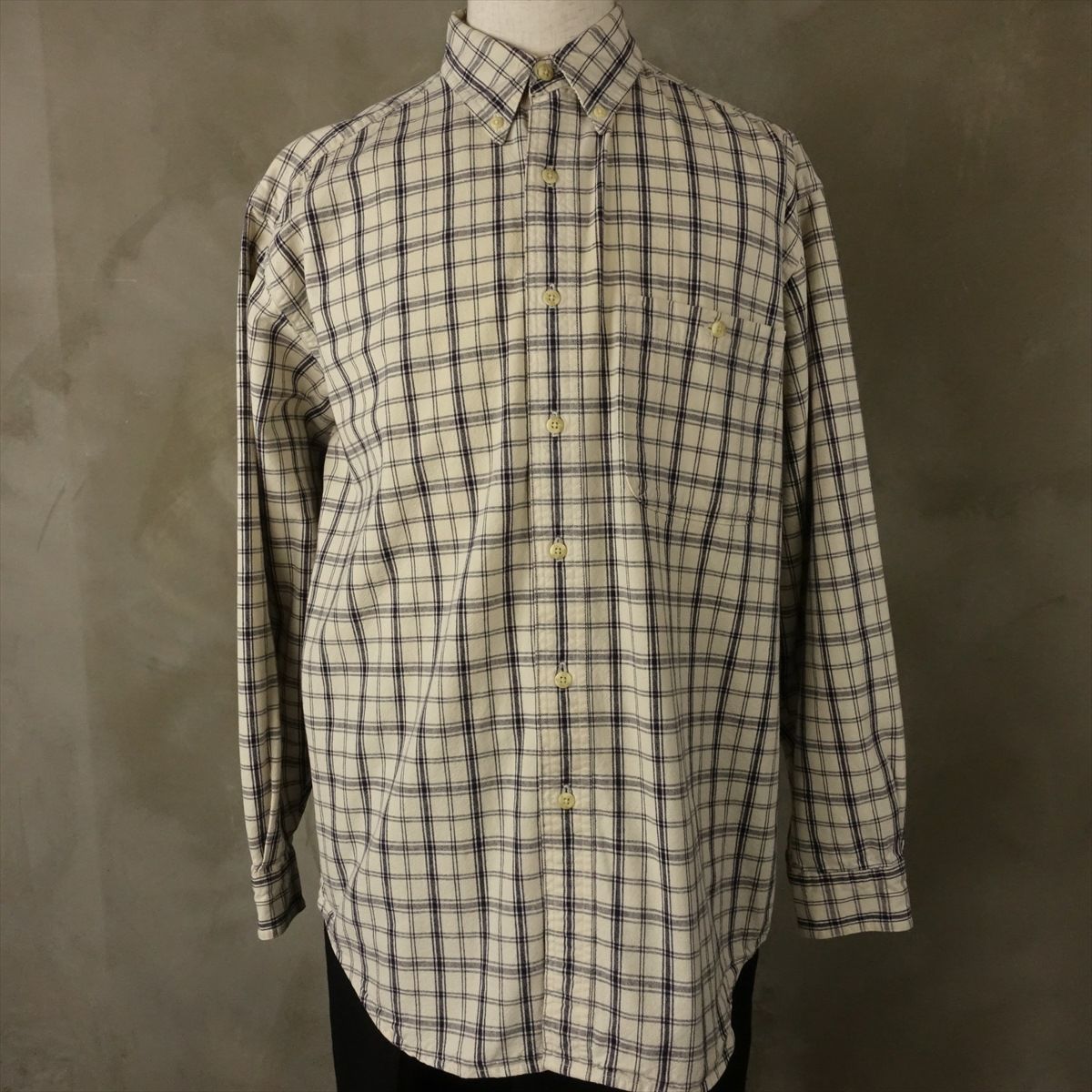 エディーバウアーの長袖シャツ