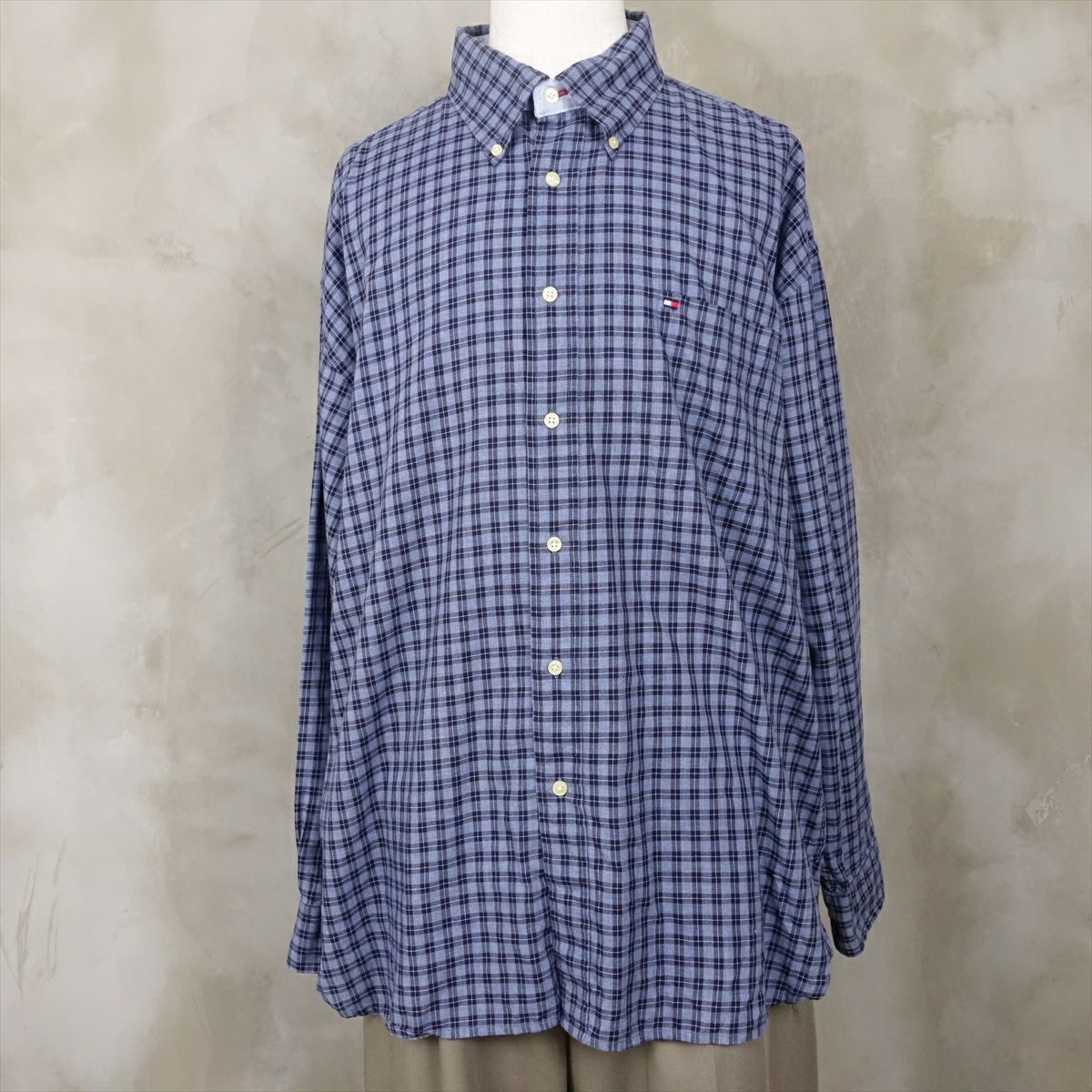 トミーヒルフィガーの長袖シャツ