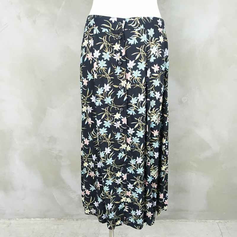 古着の柄スカート