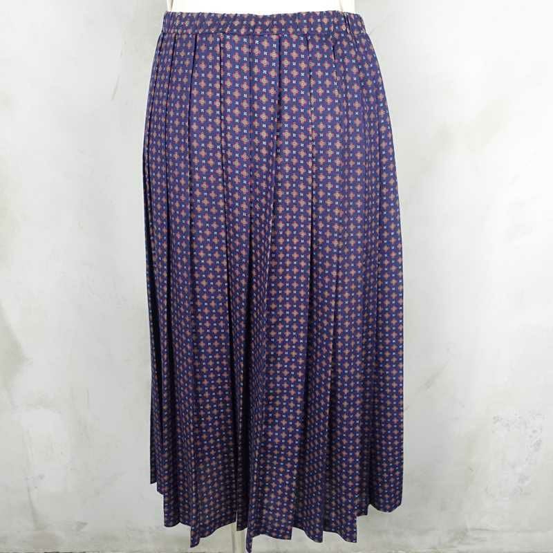 古着の柄スカート
