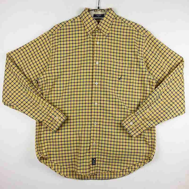 古着の長袖チェックシャツ