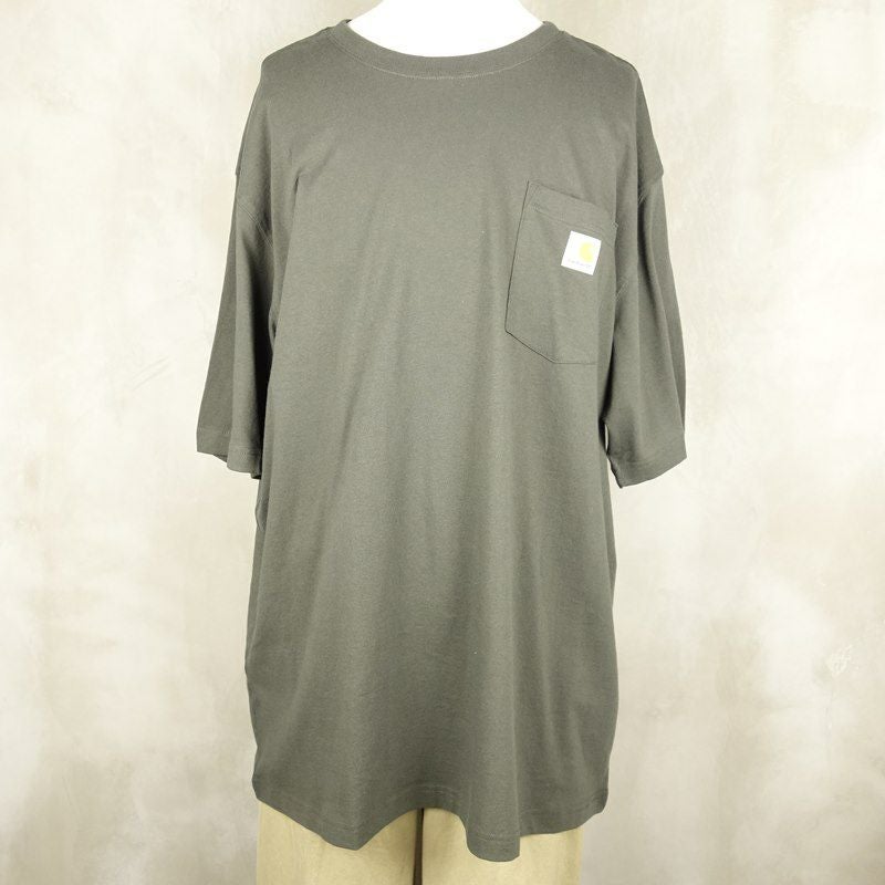Carharttの1ポイントポケ付きTシャツ
