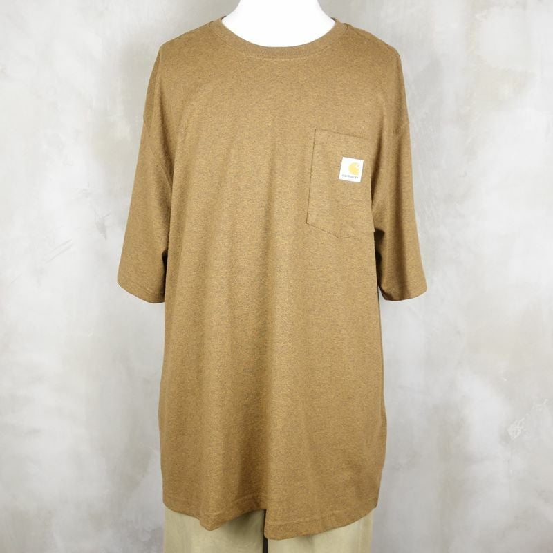 Carharttの1ポイントポケ付きTシャツ