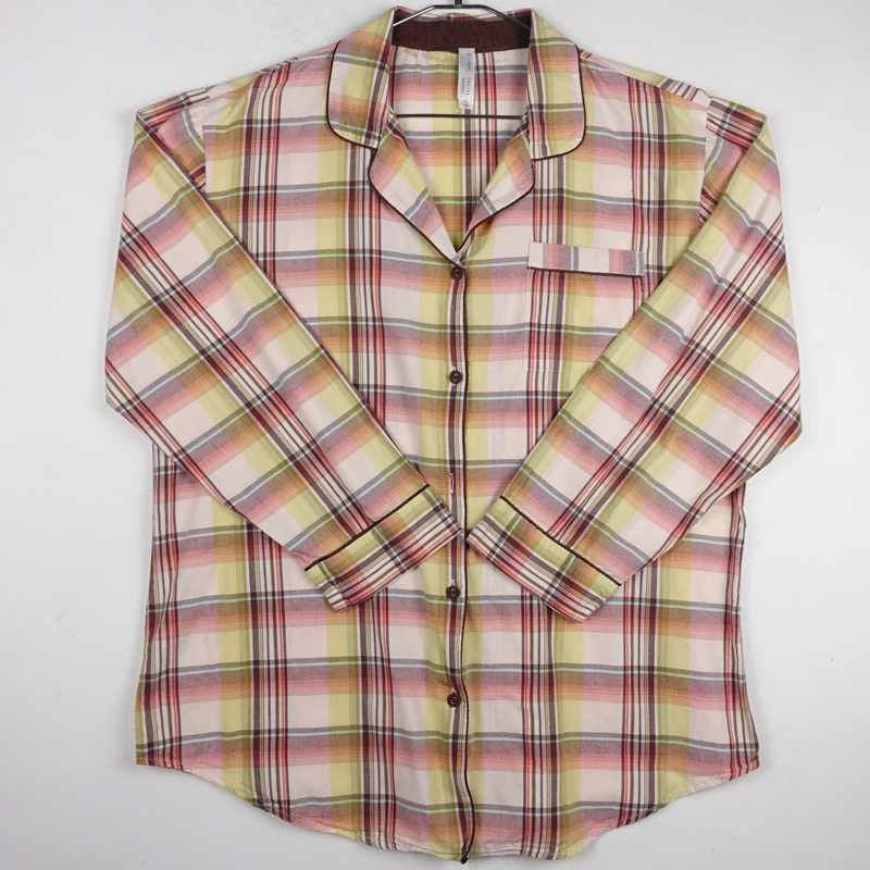 古着のチェック長袖シャツ