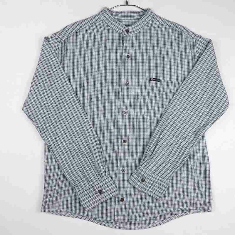 古着のノーカラーの長袖シャツ