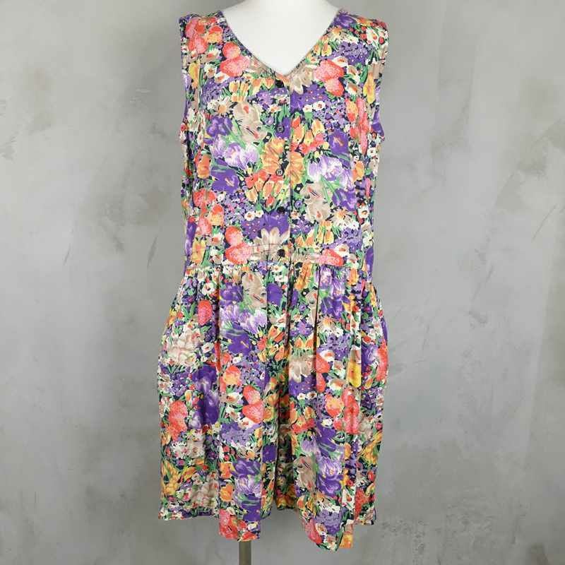 古着のワンピース