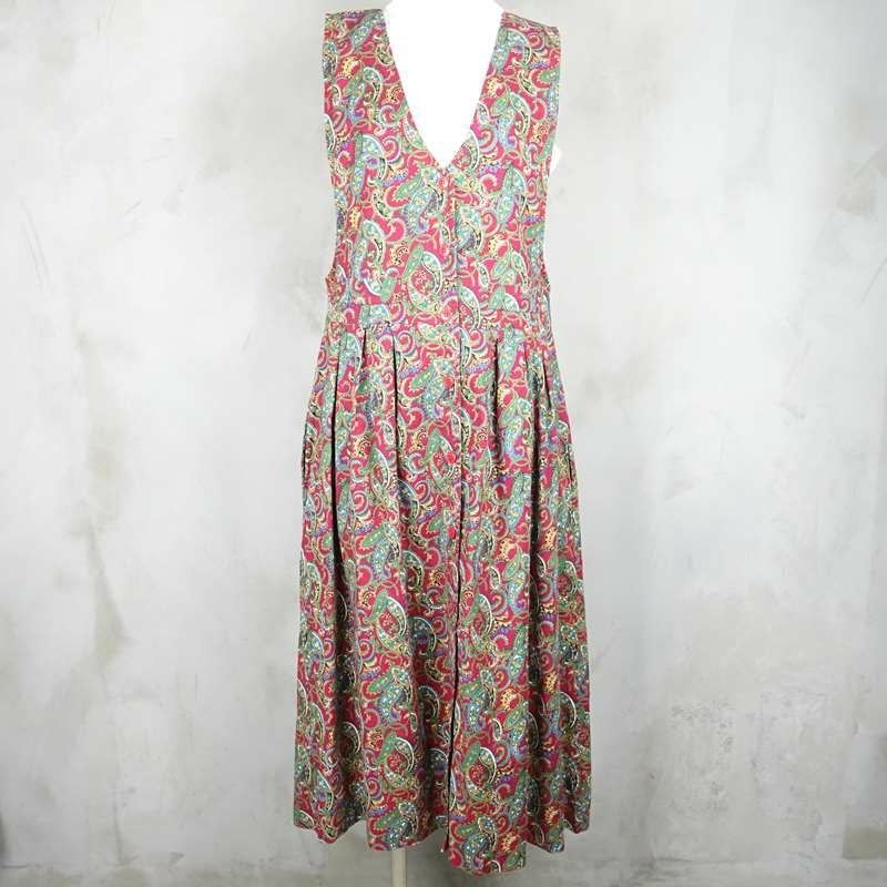 古着のワンピース