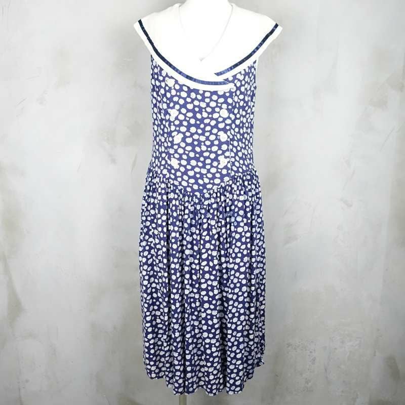 古着のワンピース