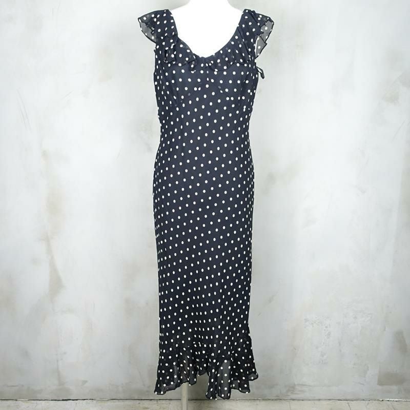 古着のワンピース