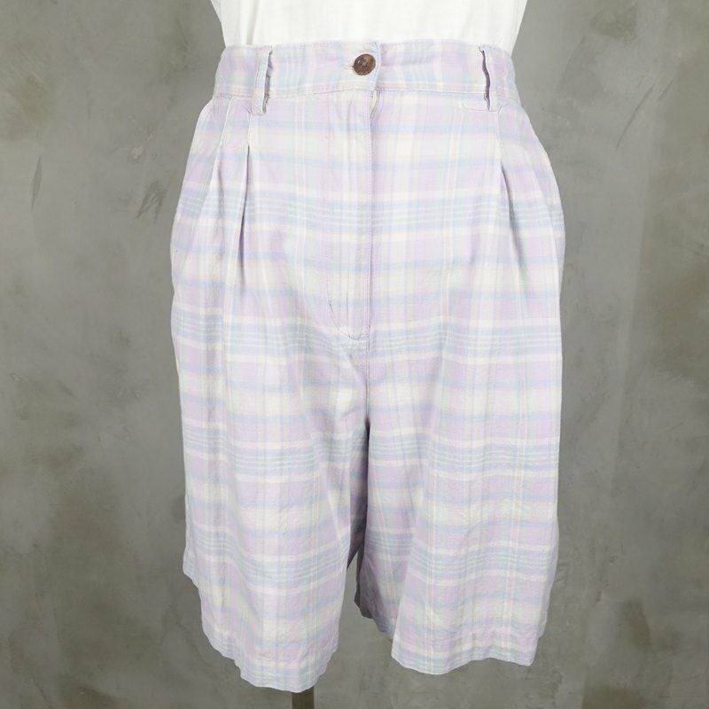 古着のショートパンツ
