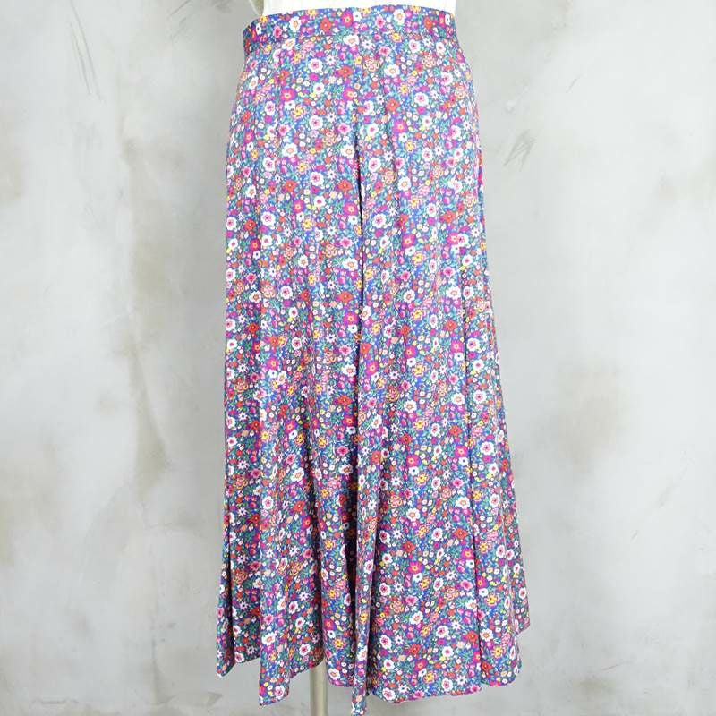 古着のスカート