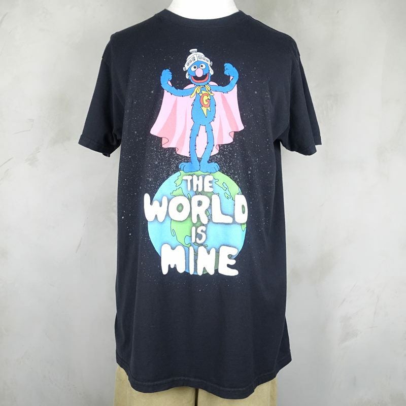 古着のキャラクタープリントTシャツ