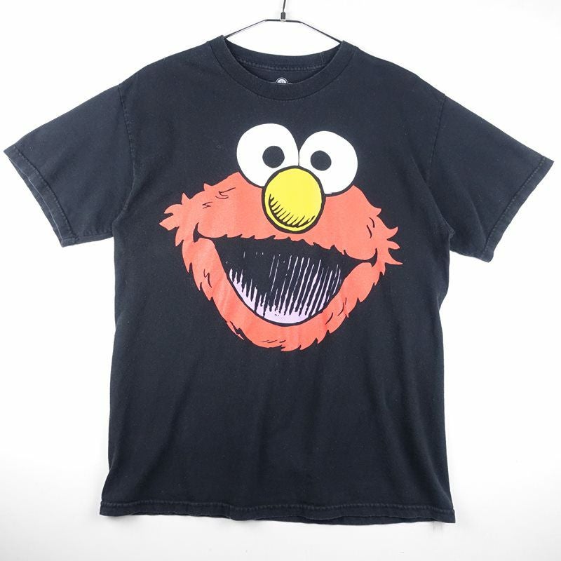 古着のキャラクタープリントTシャツ