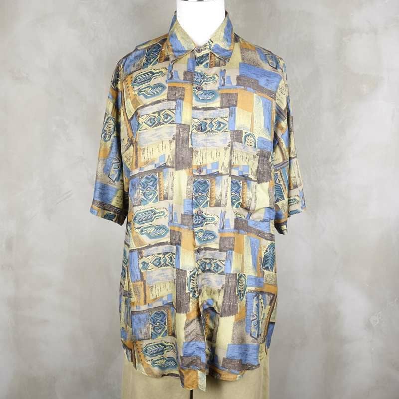 古着のシルク半袖シャツ