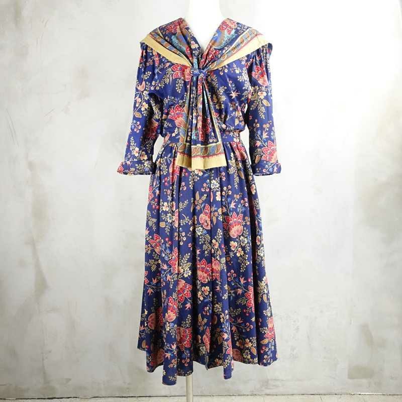 古着のワンピース