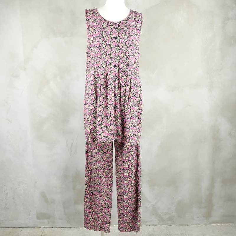 古着の花柄セットアップ