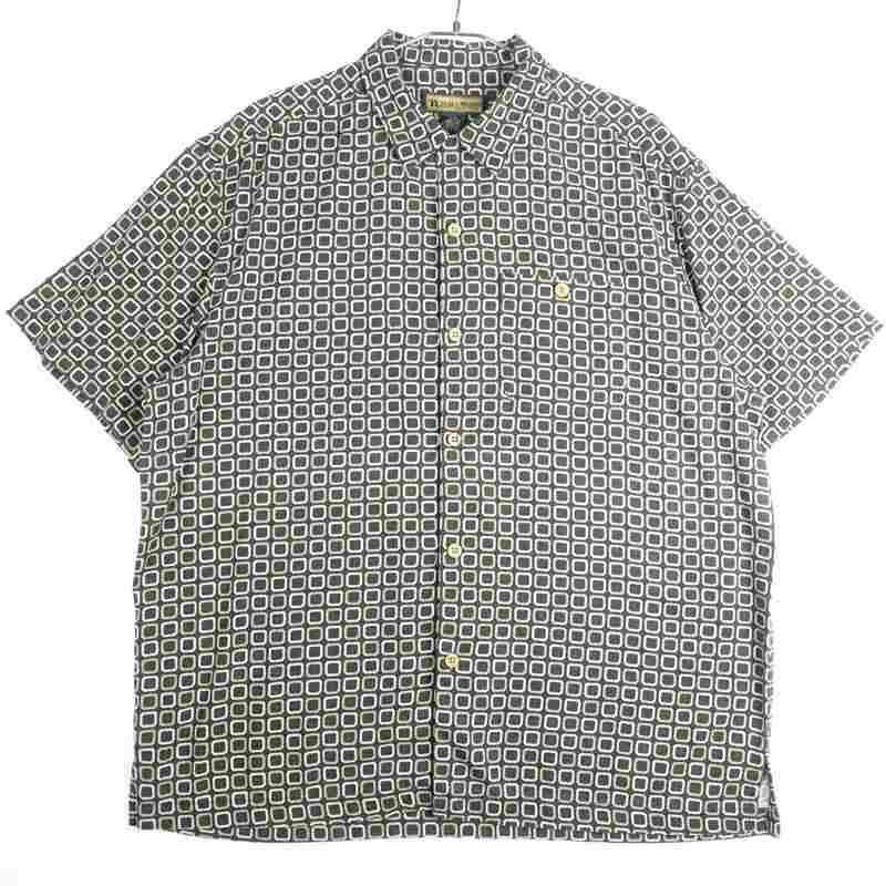 古着のシルク柄シャツ