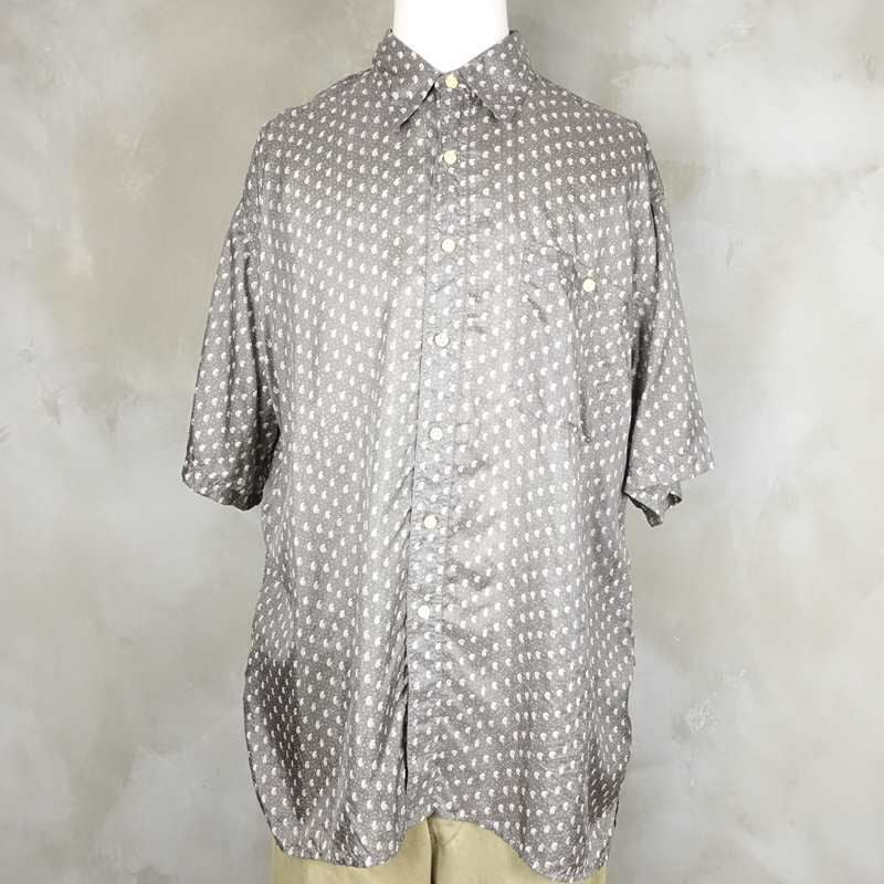 古着のシルク柄シャツ