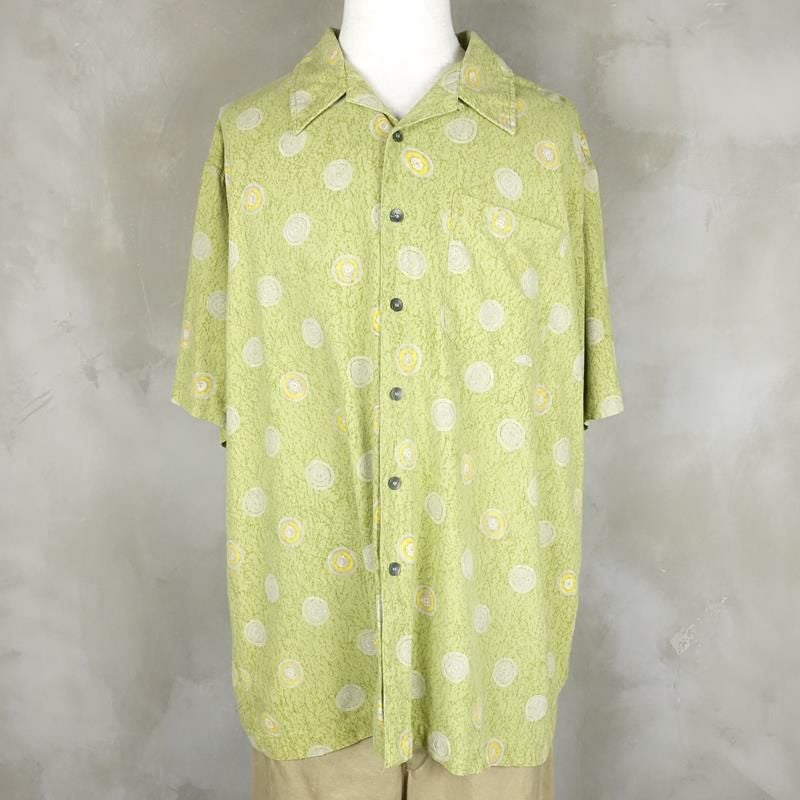 古着のシルク柄シャツ