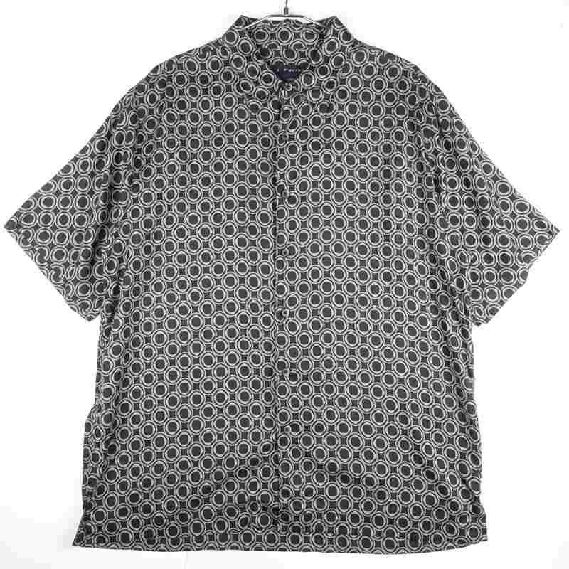 古着のシルク柄シャツ