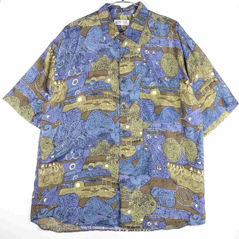 古着のシルク柄シャツ