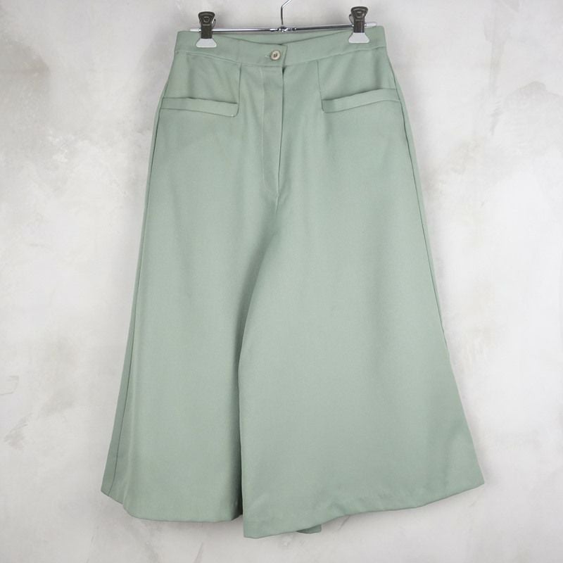 古着のフレアパンツ