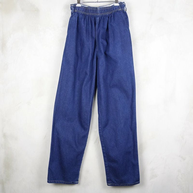 古着のデニムパンツ