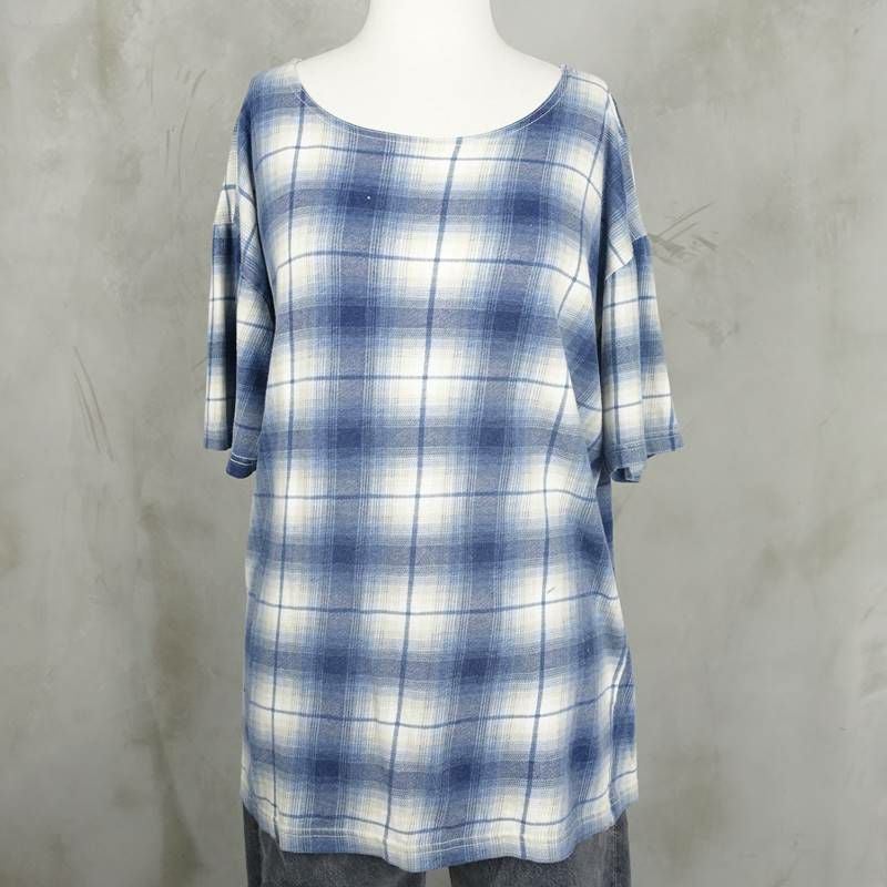 古着のチェックTシャツ