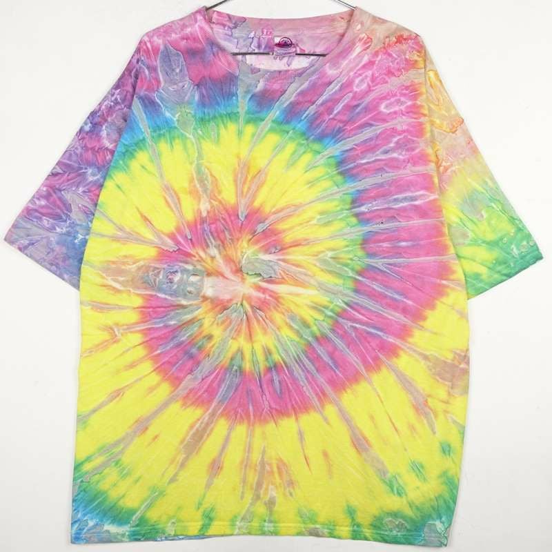 古着のプリントＴシャツ