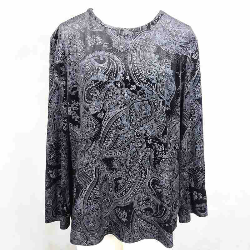 古着の総柄ロンT