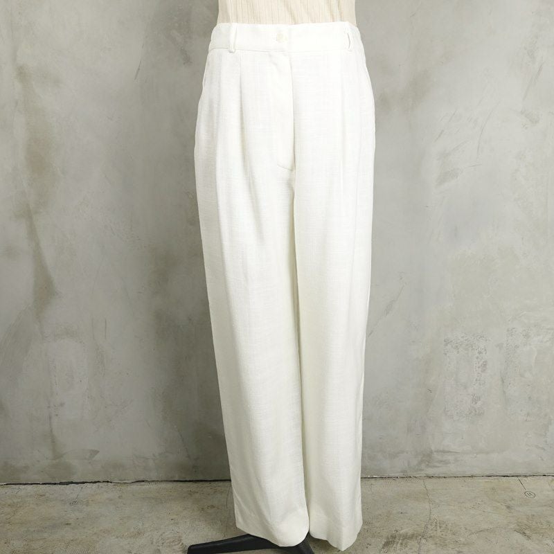 古着のテーパードスラックス