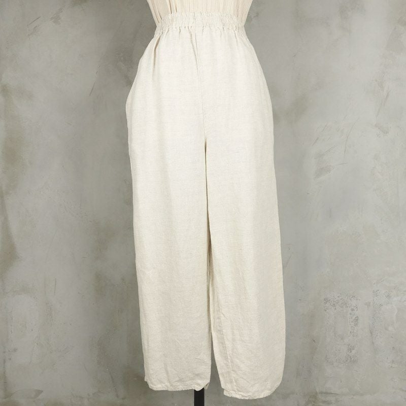 古着のイージーパンツ