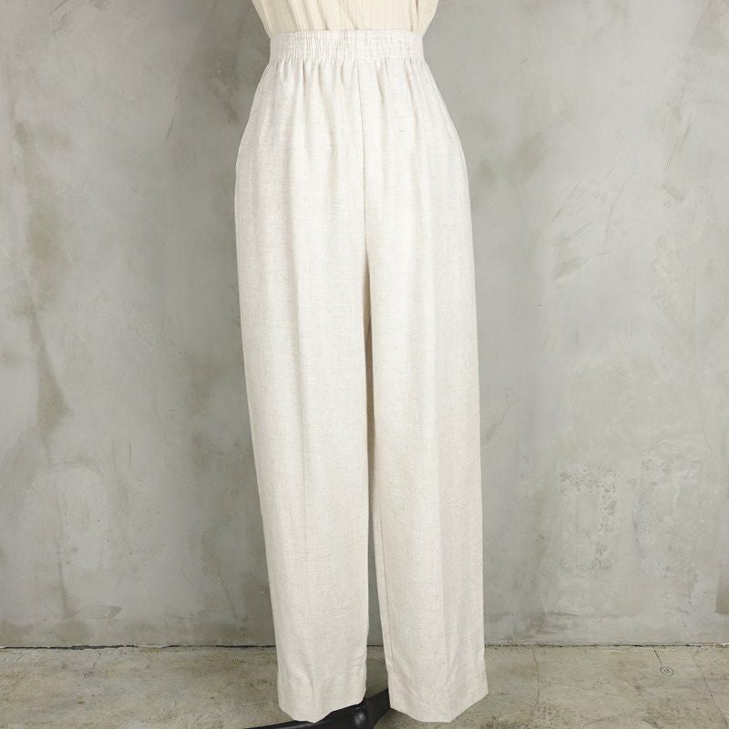 古着のイージーパンツ