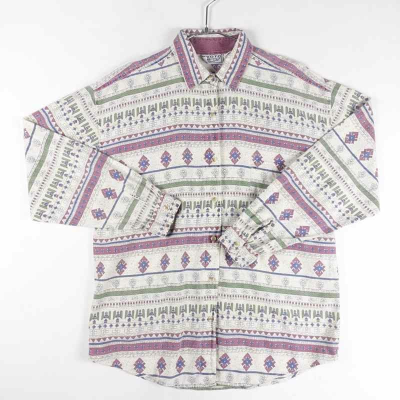 古着の長袖柄シャツ