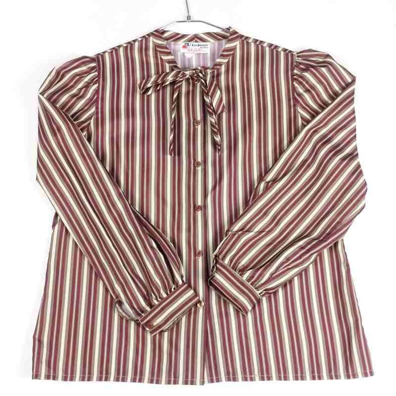 古着の長袖柄シャツ