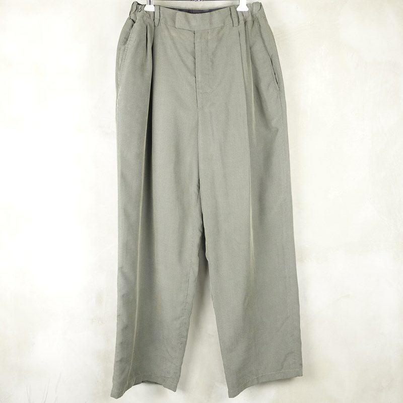 古着のテーパードスラックス