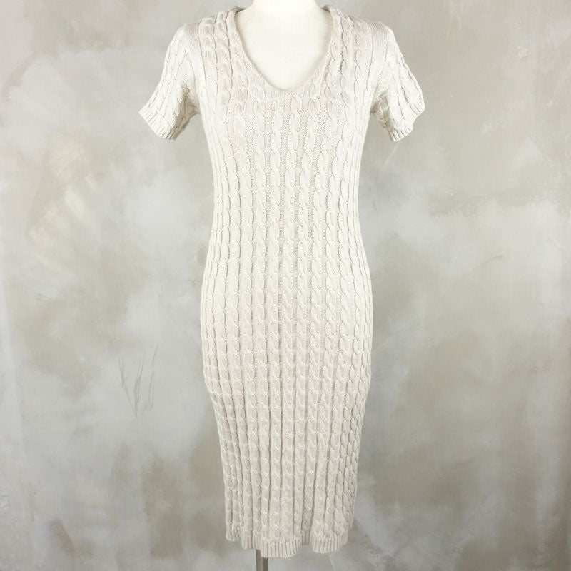 古着のニットワンピース
