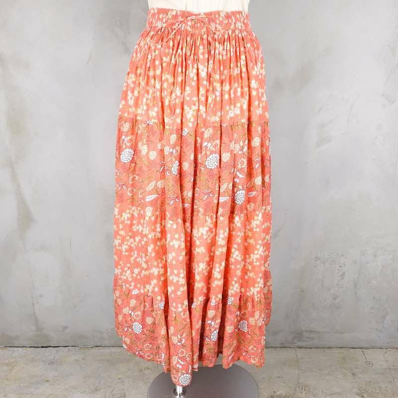 古着の花柄エスニックスカート
